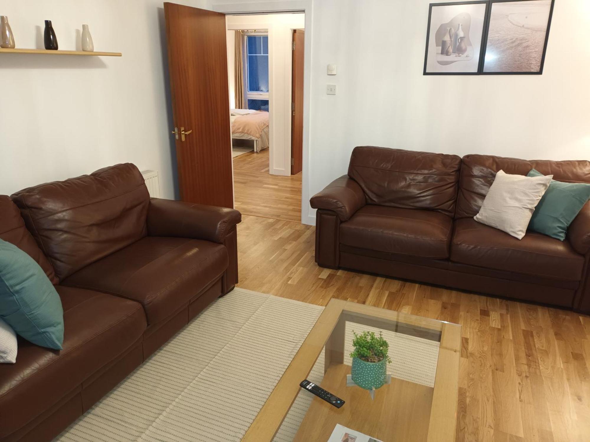 Spacious Elegant 2-Br Apartment In Aberdeen City Centre Eksteriør billede